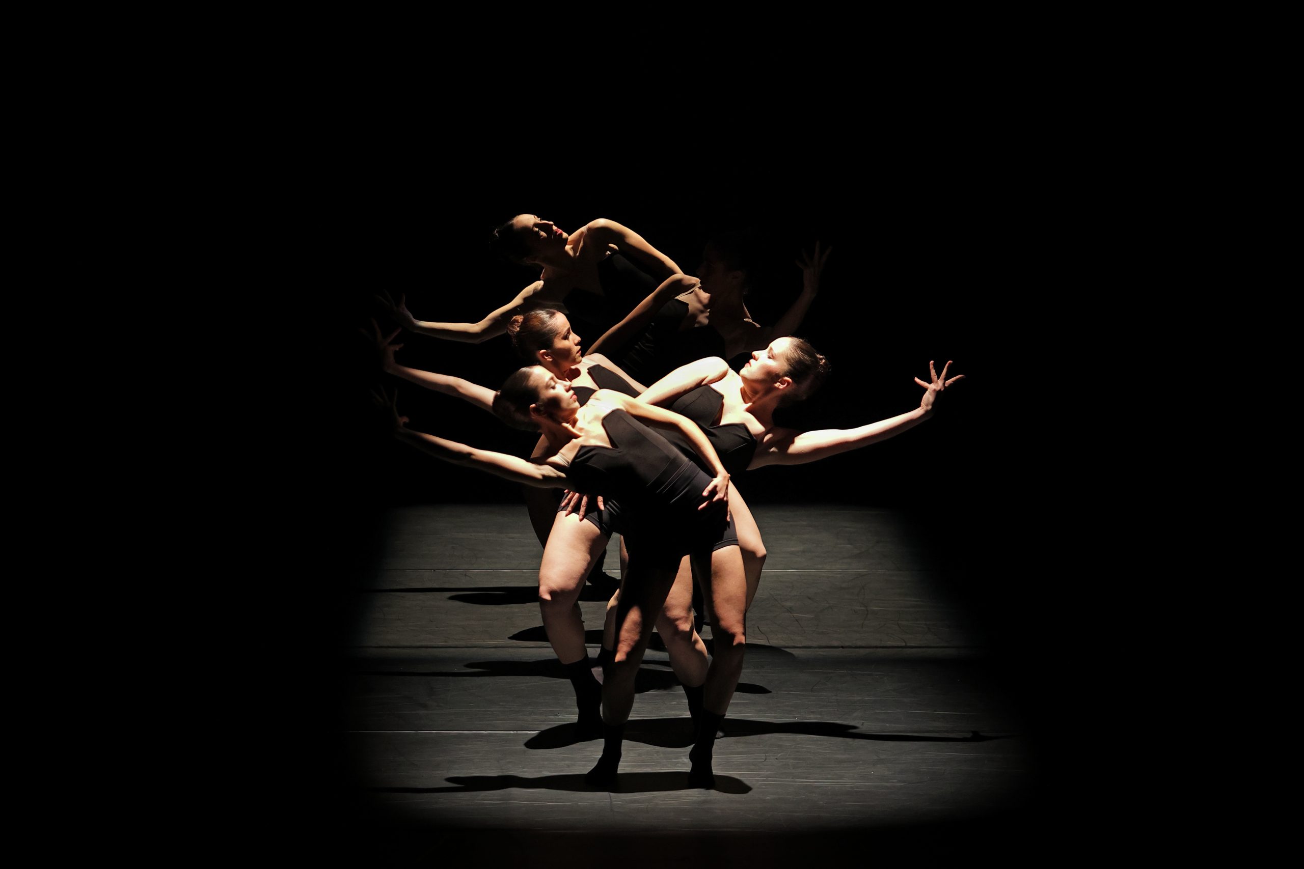 B&M COMPAGNIE – REMAIN THE PAIN – MANON BASTARDIE